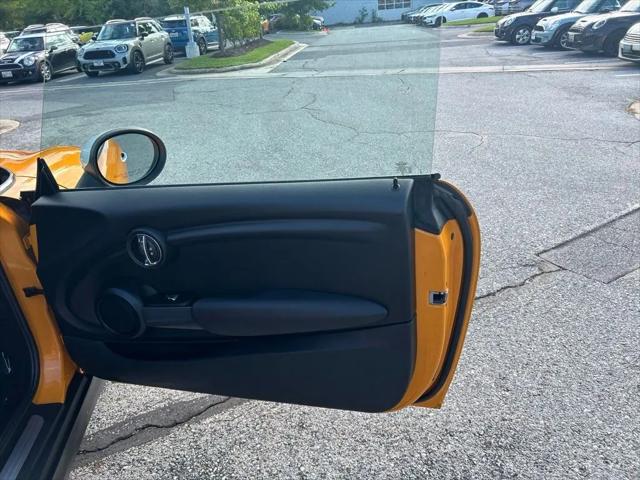 2016 MINI Hardtop Cooper