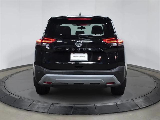 2021 Nissan Rogue SV FWD