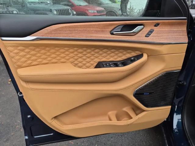 2027 Jeep Grand Cherokee Summit