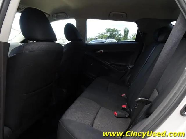 2009 Toyota Matrix Base