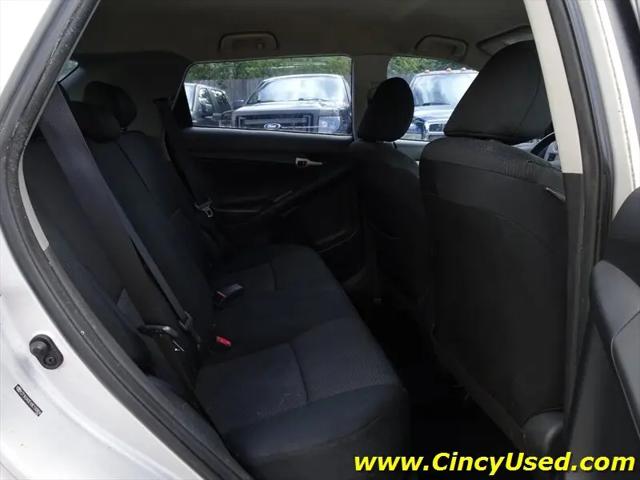 2009 Toyota Matrix Base