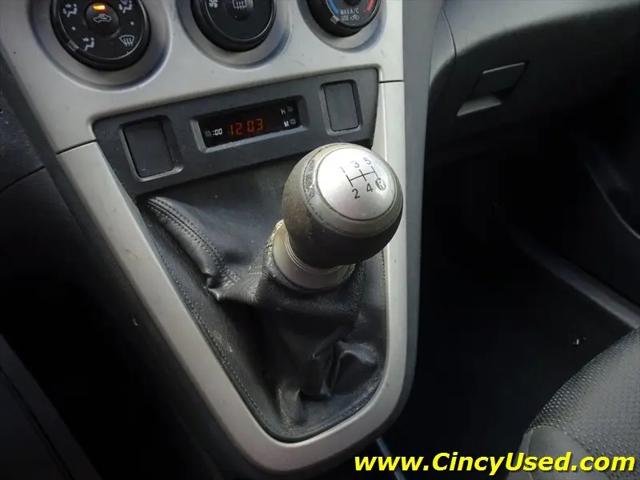 2009 Toyota Matrix Base