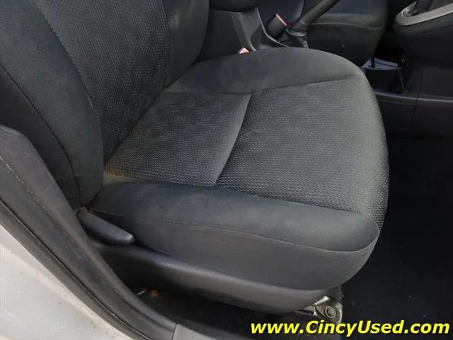 2009 Toyota Matrix Base