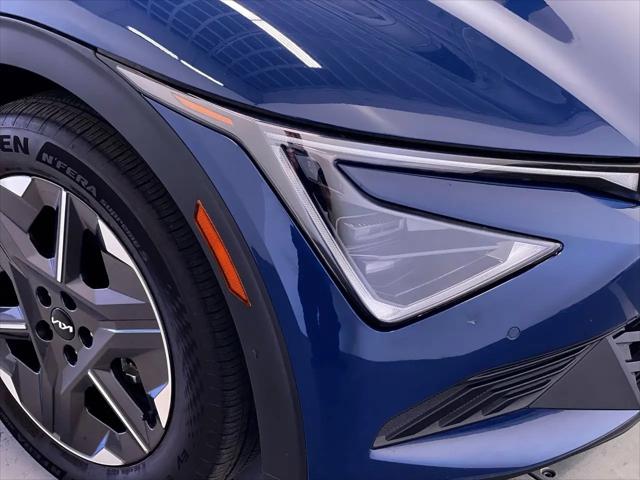 2025 Kia EV6 Light Long Range RWD