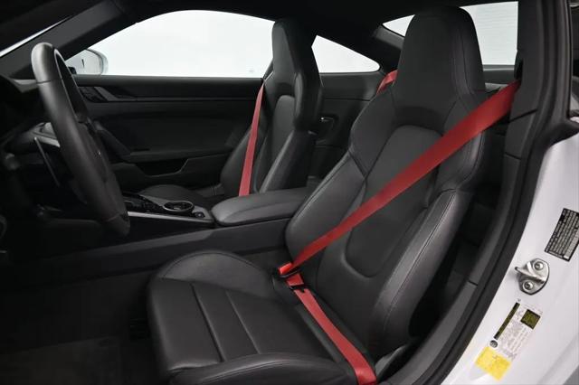 2021 Porsche 911 Carrera
