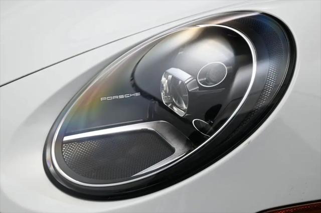 2021 Porsche 911 Carrera