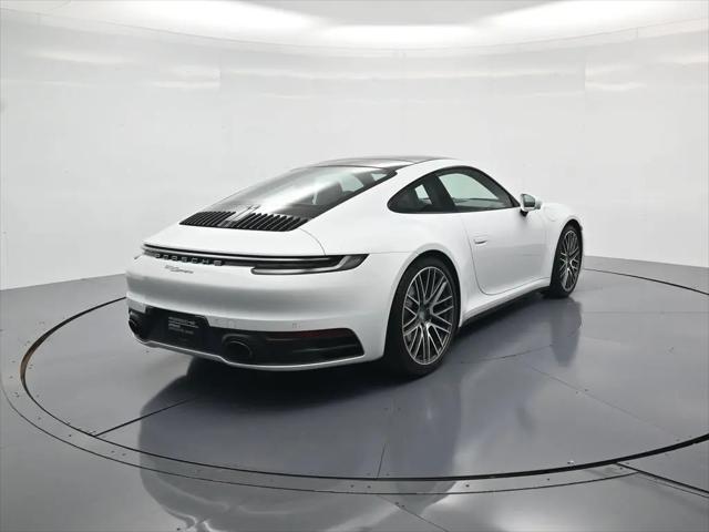 2021 Porsche 911 Carrera