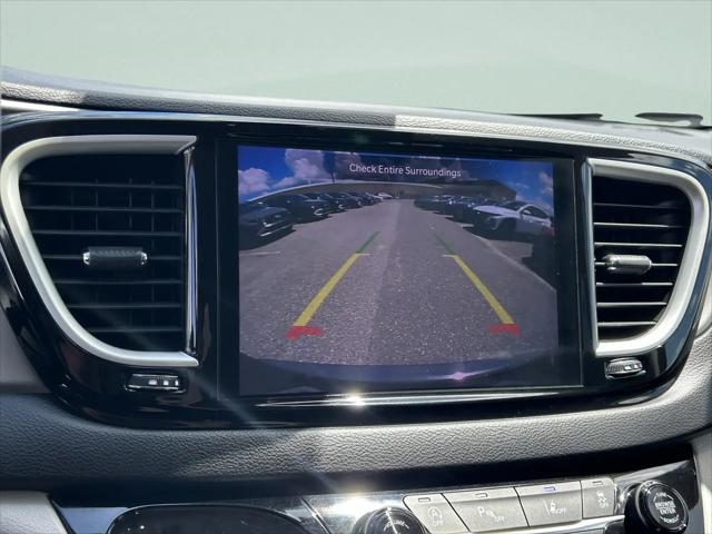 2021 Chrysler Pacifica Touring L