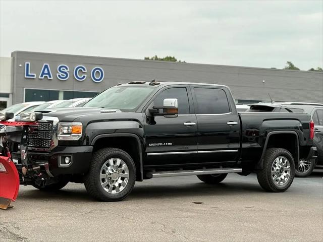 2018 GMC Sierra 2500HD Denali for sale in Fenton, MI