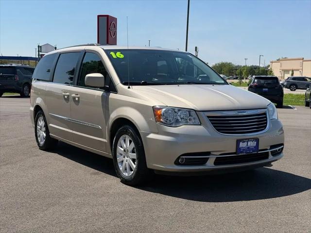 2016 Chrysler Town & Country Touring for sale in Lancaster, OH