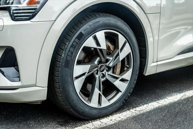 2022 Audi e-tron Premium