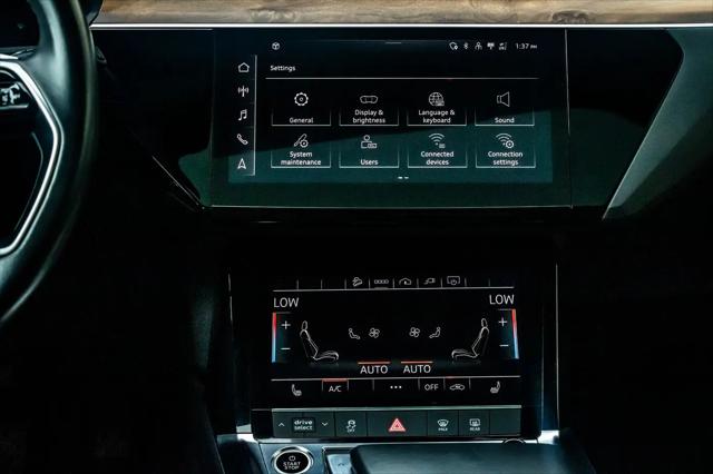 2022 Audi e-tron Premium