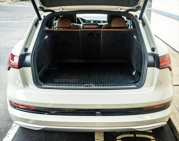 2022 Audi e-tron Premium