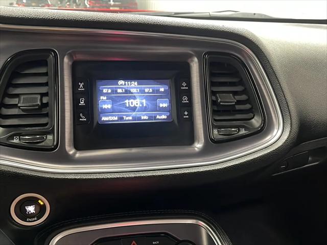 2015 Dodge Challenger SXT