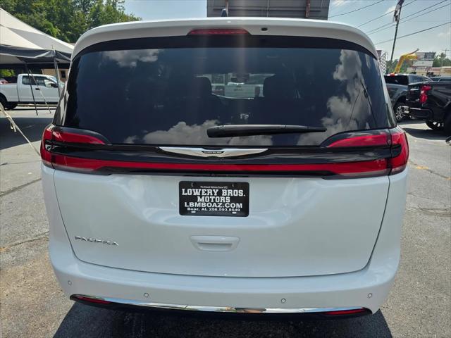 2024 Chrysler Pacifica Touring