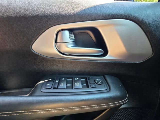 2024 Chrysler Pacifica Touring