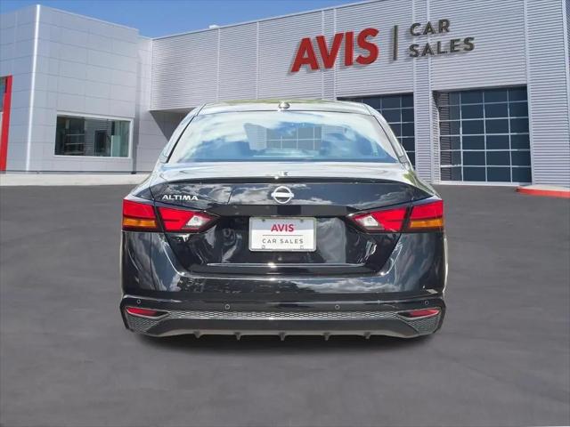 2025 Nissan Altima SV FWD