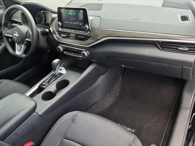 2025 Nissan Altima SV FWD