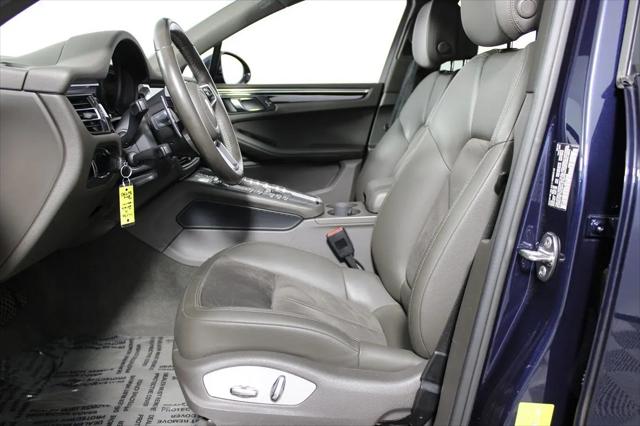 2019 Porsche Macan Macan