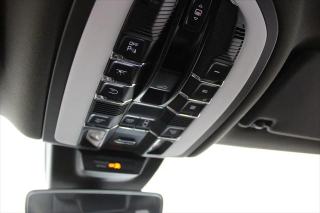 2019 Porsche Macan Macan