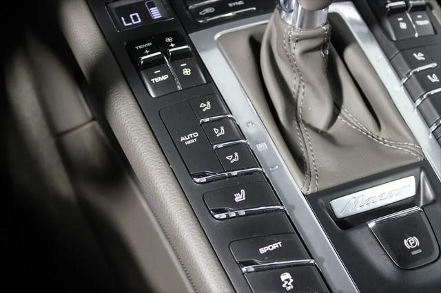 2019 Porsche Macan Macan