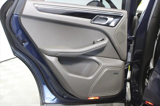 2019 Porsche Macan Macan