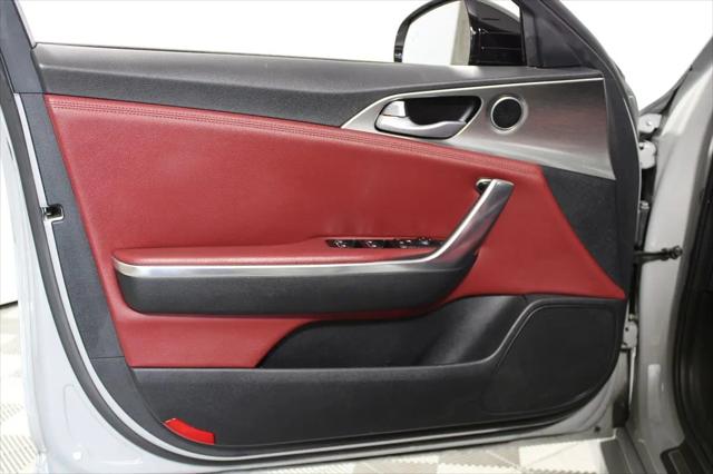 2022 Kia Stinger GT1