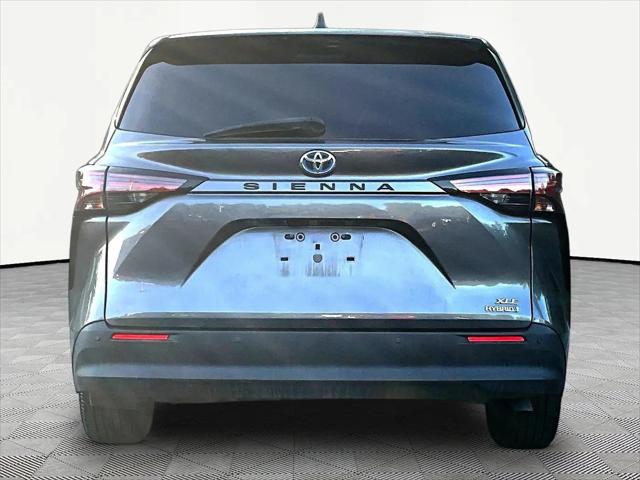 2021 Toyota Sienna XLE