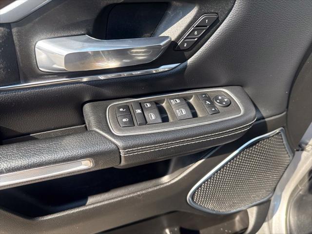 2022 Ram 1500 Laramie Crew Cab 4x4 57 Box