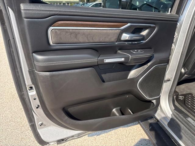 2022 Ram 1500 Laramie Crew Cab 4x4 57 Box