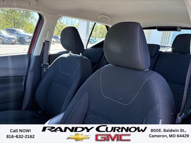 2023 Nissan Kicks SV Xtronic CVT