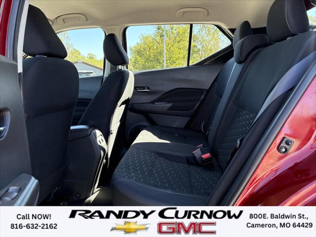 2023 Nissan Kicks SV Xtronic CVT