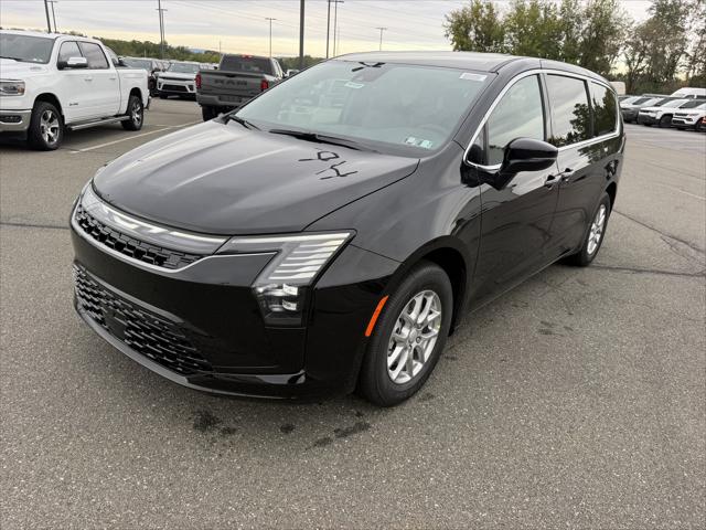 2027 Chrysler Pacifica Select for sale in Reading, PA