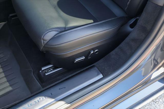 2024 Tesla Model S Plaid Tri Motor All-Wheel Drive