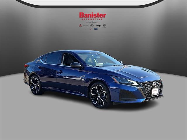 2024 Nissan Altima SR FWD 2024 Nissan Altima SR FWD