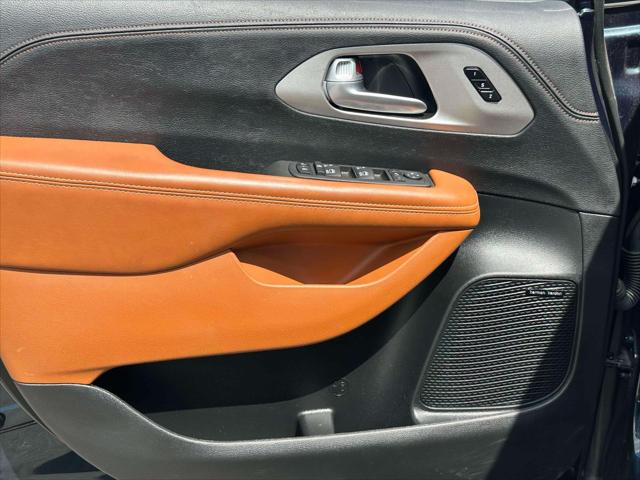 2024 Chrysler Pacifica Pinnacle AWD
