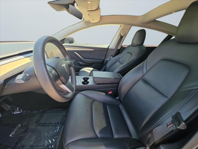 2021 Tesla Model 3 Standard Range Plus Rear-Wheel Drive
