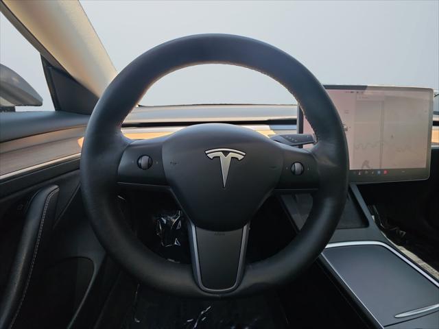2021 Tesla Model 3 Standard Range Plus Rear-Wheel Drive