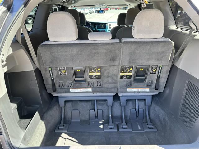 2017 Toyota Sienna LE 7 Passenger