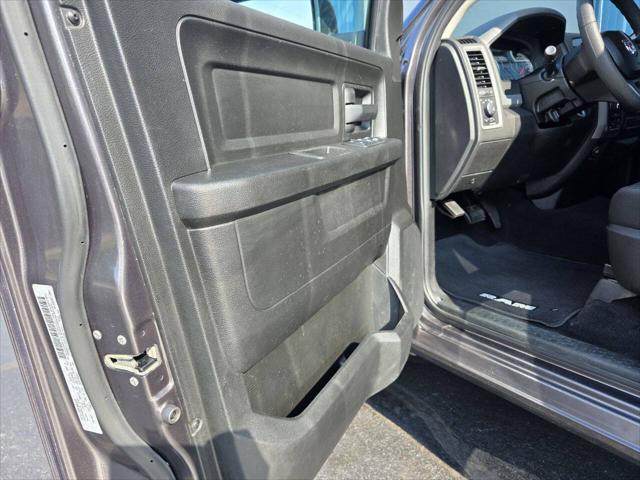 2019 Ram 1500 Classic Express Quad Cab 4x4 64 Box