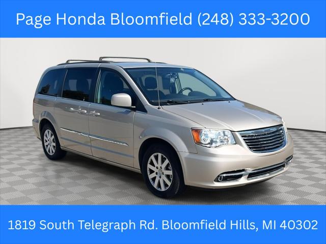 2016 Chrysler Town & Country Touring for sale in Bloomfield Hills, MI