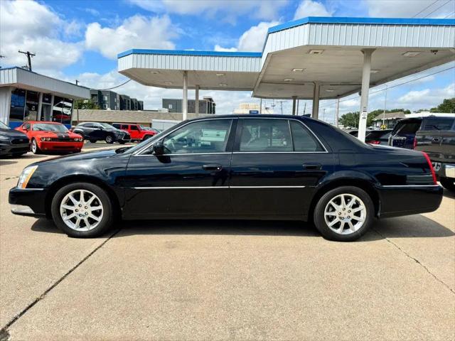 2011 Cadillac DTS Luxury Collection for sale in Gladstone, MO