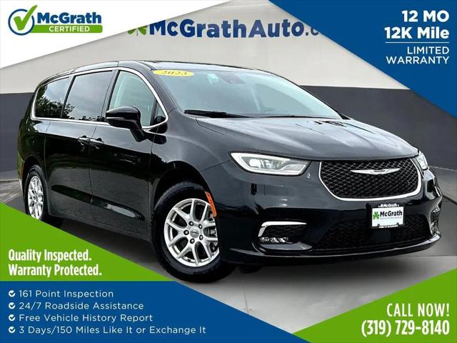 2023 Chrysler Pacifica Touring L for sale in Davenport, IA