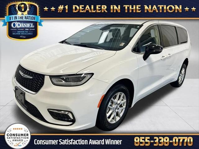 2024 Chrysler Pacifica Touring L for sale in Fort Wayne, IN