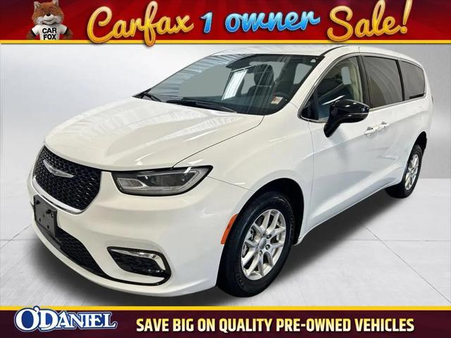 2024 Chrysler Pacifica Touring L for sale in Fort Wayne, IN