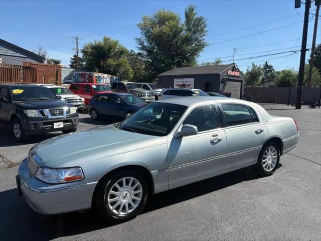 2007 Lincoln Town Car Signature for sale in Englewood, CO