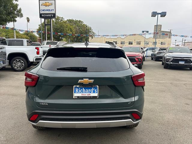 2025 Chevrolet Trax FWD LT