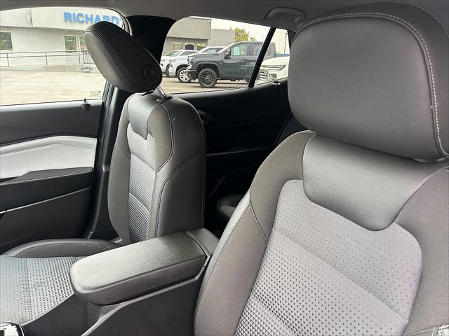 2025 Chevrolet Trax FWD LT