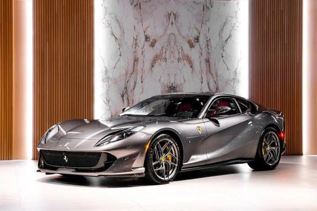 2019 Ferrari 812 Superfast Base for sale in Beverly Hills, CA