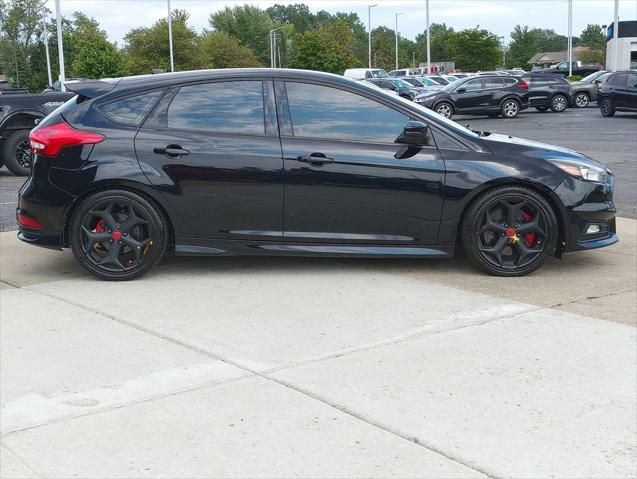 2017 Ford Focus ST